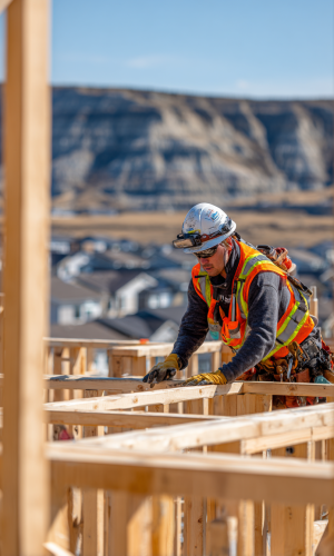 u9298686236_A_high-resolution_image_of_a_construction_worker__9fd599df-75b1-4528-837c-5b2ff4bbf9f5_0